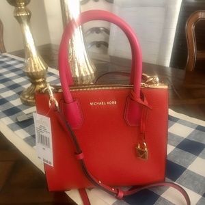 Michael Kors Mercer Studio Messenger Medium